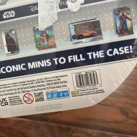 Disney Store Edition Mini Brands collectors case 2022 NIB New in Box Toy - Picture 4 of 4